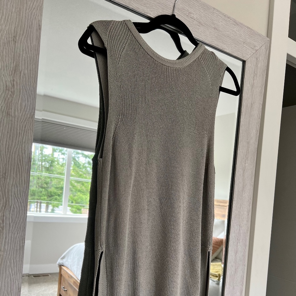 NWOT Wilfred knitted tunic, grey, medium